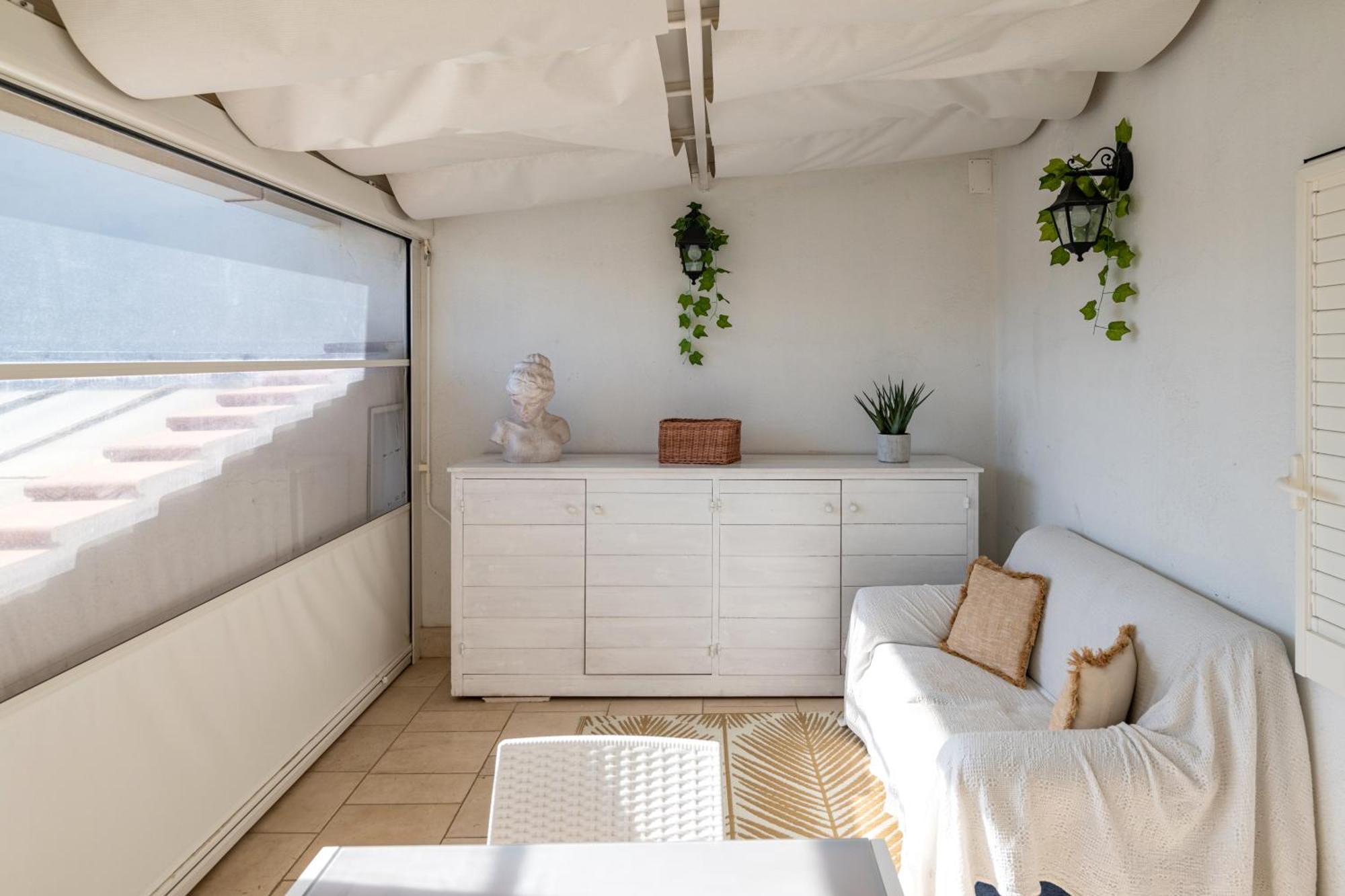 150Mq Rooftop Paradise - Spacious Private Terrace Μπάρι Εξωτερικό φωτογραφία