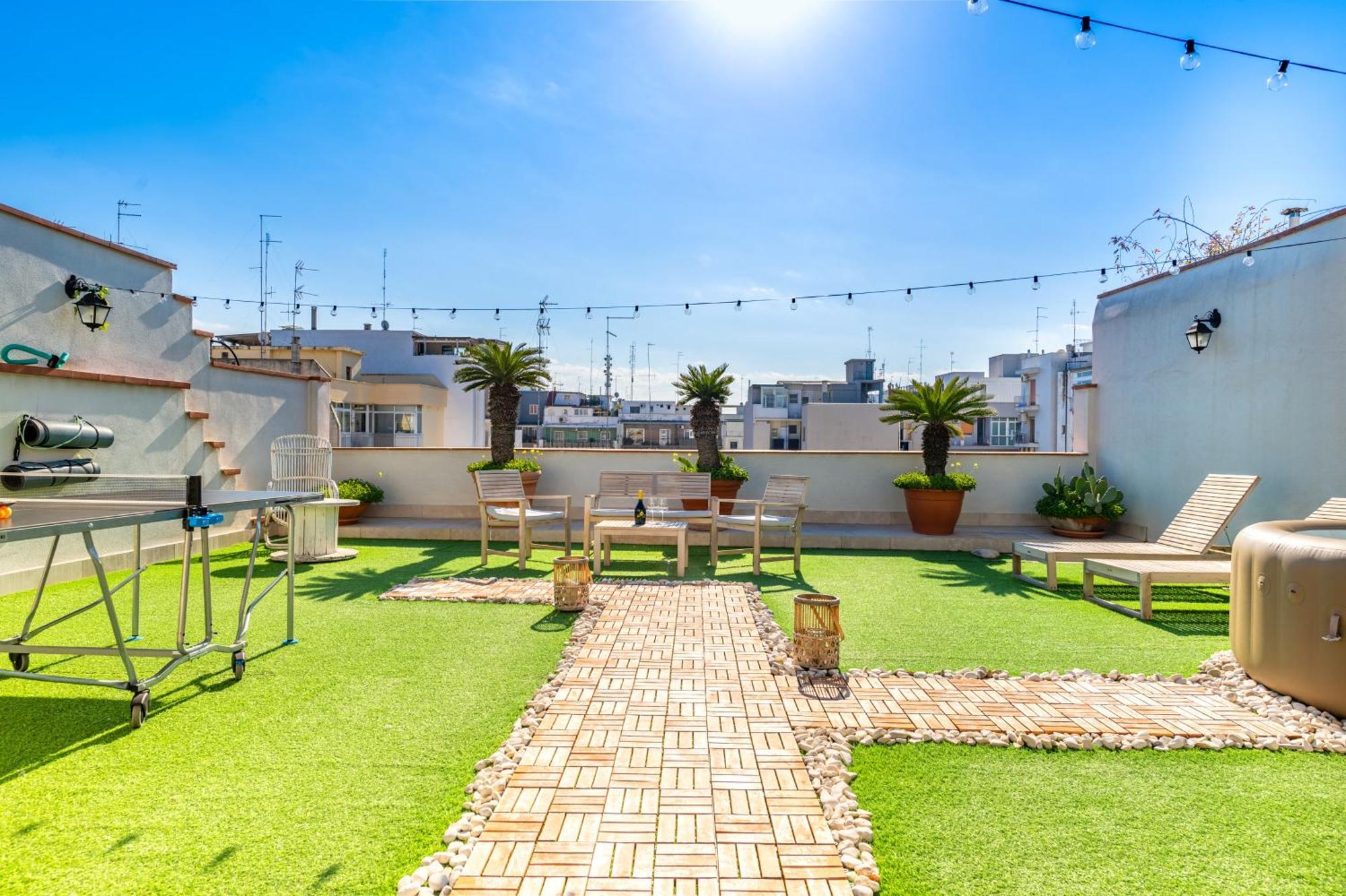 150Mq Rooftop Paradise - Spacious Private Terrace Μπάρι Εξωτερικό φωτογραφία