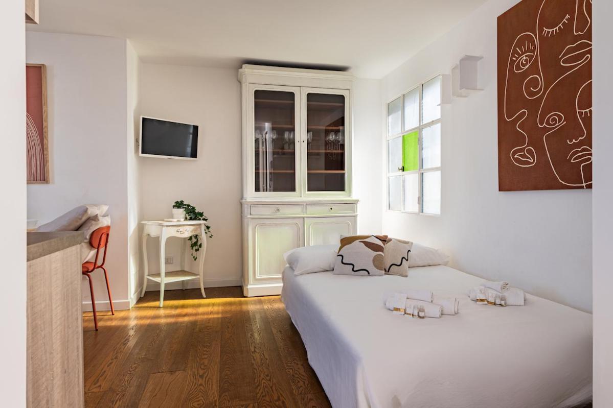 150Mq Rooftop Paradise - Spacious Private Terrace Μπάρι Εξωτερικό φωτογραφία